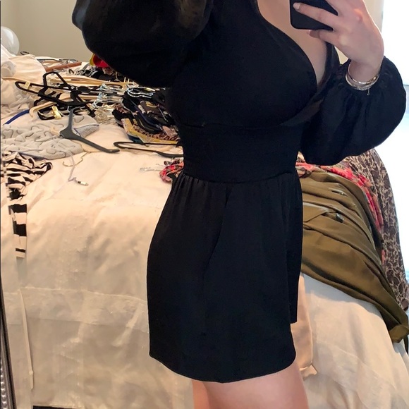 Romper 💘 - Picture 3 of 4